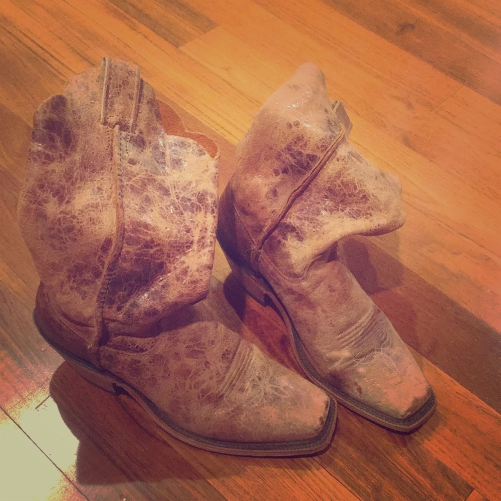 Justin Boots Brown Distressed Leather Heeled Cowboy Boots